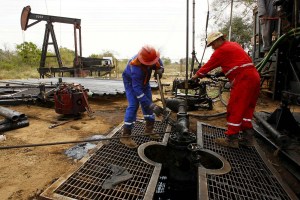 Petróleo venezolano gana 1,23 dólares y cierra en 38,81 por barril