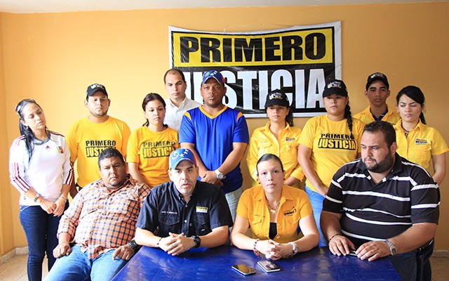 José Antonio Mendoza rechazó agresiones contra diputados de la Unidad