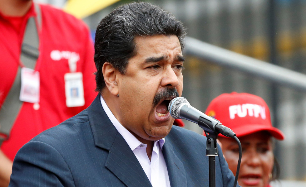 Maduro no lo supera y por enésima vez invita al diálogo a la “minoría fascista”