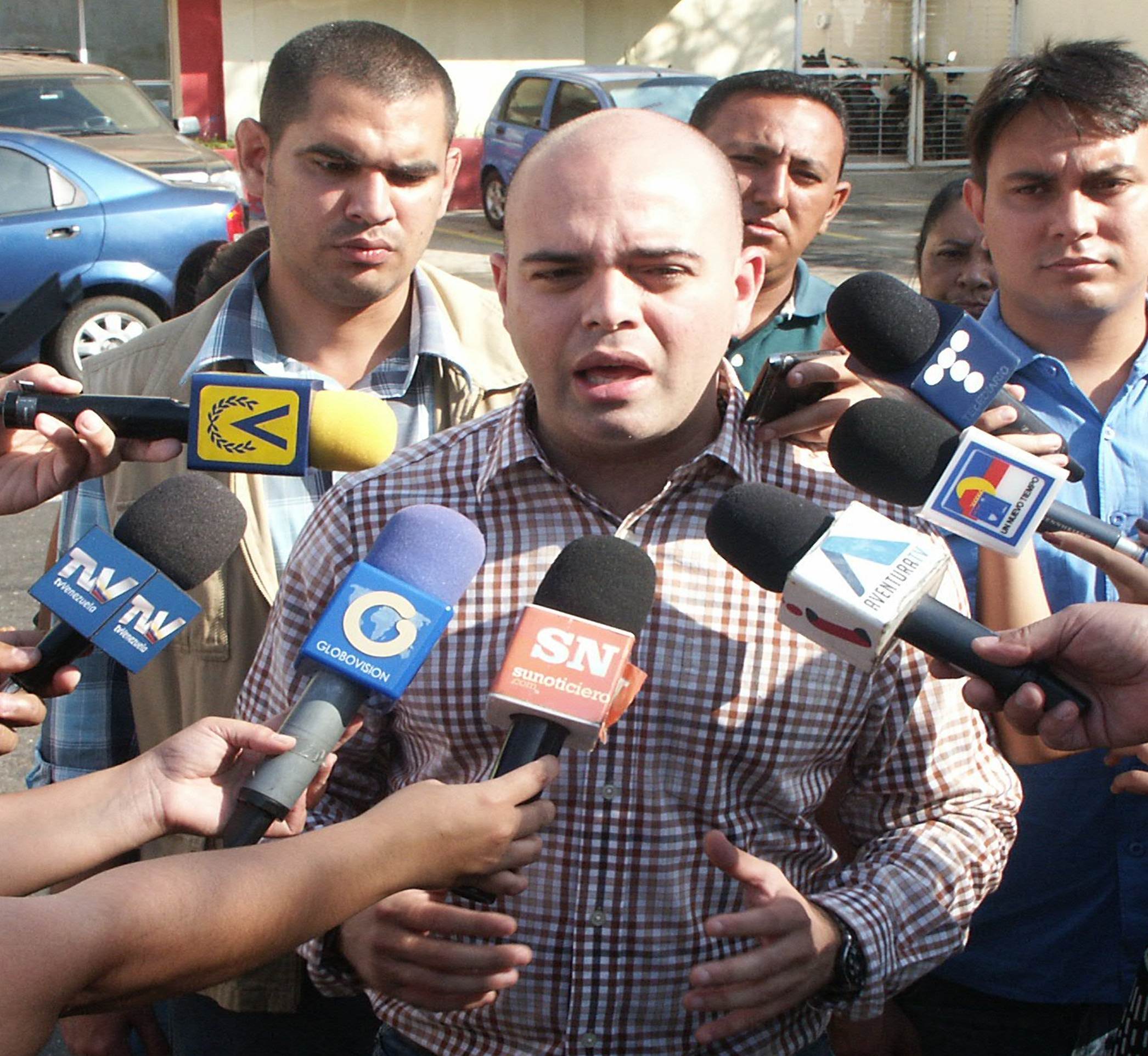 Leonardo Fernández: El Gobierno quiere trasladar su pánico al pueblo a través de la persecución
