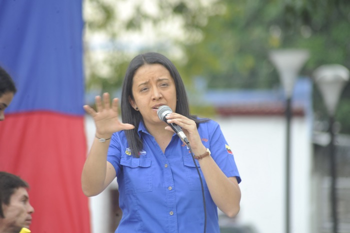 Arellano: La apertura de los puentes hacia Colombia es la victoria de un pueblo que no se rinde