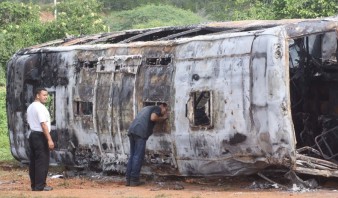 Al menos tres muertos y 26 lesionados por vuelco de un autobús en la Troncal 9