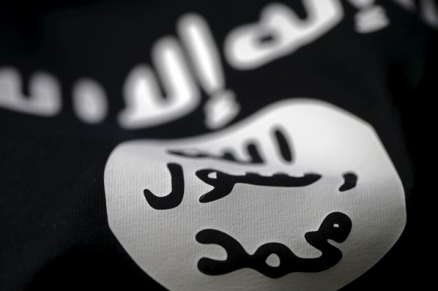 Imagen de archivo. Ilustración de una bandera de Estado Islámico, 18 feb, 2016. Estado Islámico hizo un llamado a los miembros del grupo que lleven adelante una yihad en Rusia, en un video de nueve minutos divulgado el domingo en Youtube. REUTERS/Dado Ruvic