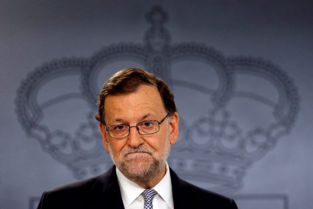 Spain's acting Prime Minister Mariano Rajoy gestures during a news conference  at Moncloa Palace in Madrid, Spain, July 28, 2016. REUTERS/Juan Medina