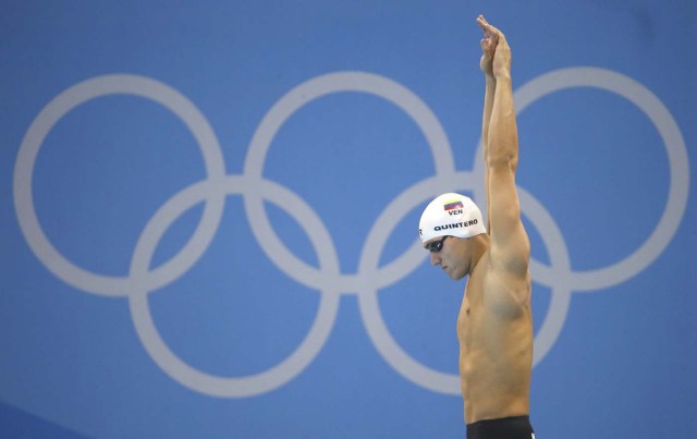 2016 Rio Olympics - Swimming - Preliminary - Men's 50m Freestyle - Heats - Olympic Aquatics Stadium - Rio de Janeiro, Brazil - 11/08/2016. Cristian Quintero (VEN) of Venezuela prepares REUTERS/David Gray FOR EDITORIAL USE ONLY. NOT FOR SALE FOR MARKETING OR ADVERTISING CAMPAIGNS.