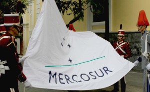 Gobierno se niega a aceptar salida del Mercosur pese a suspensión