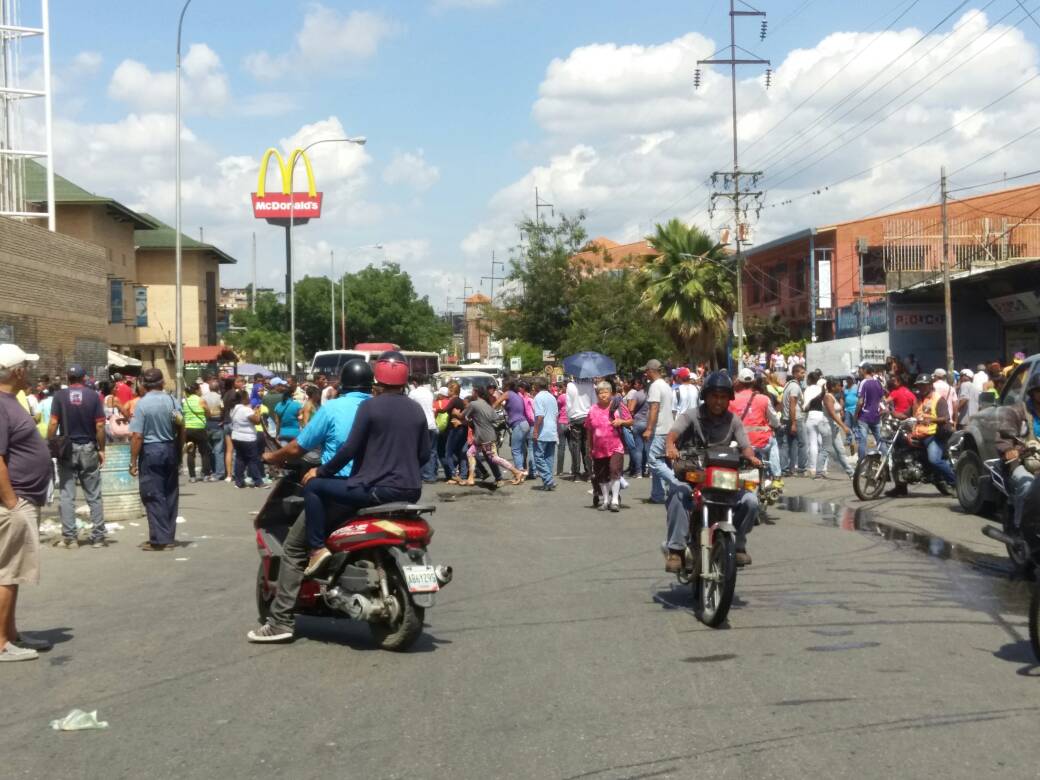 #2Sep: Protesta en Guatire por falta de comida