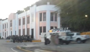 Reportan presencia de la GNB en las oficinas del CNE-Vargas #7S