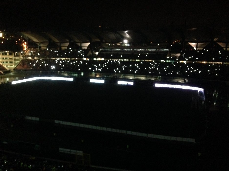 Solo en “revolución”: Se fue la luz en el estadio de Mérida durante el juego Venezuela – Brasil (la burla)