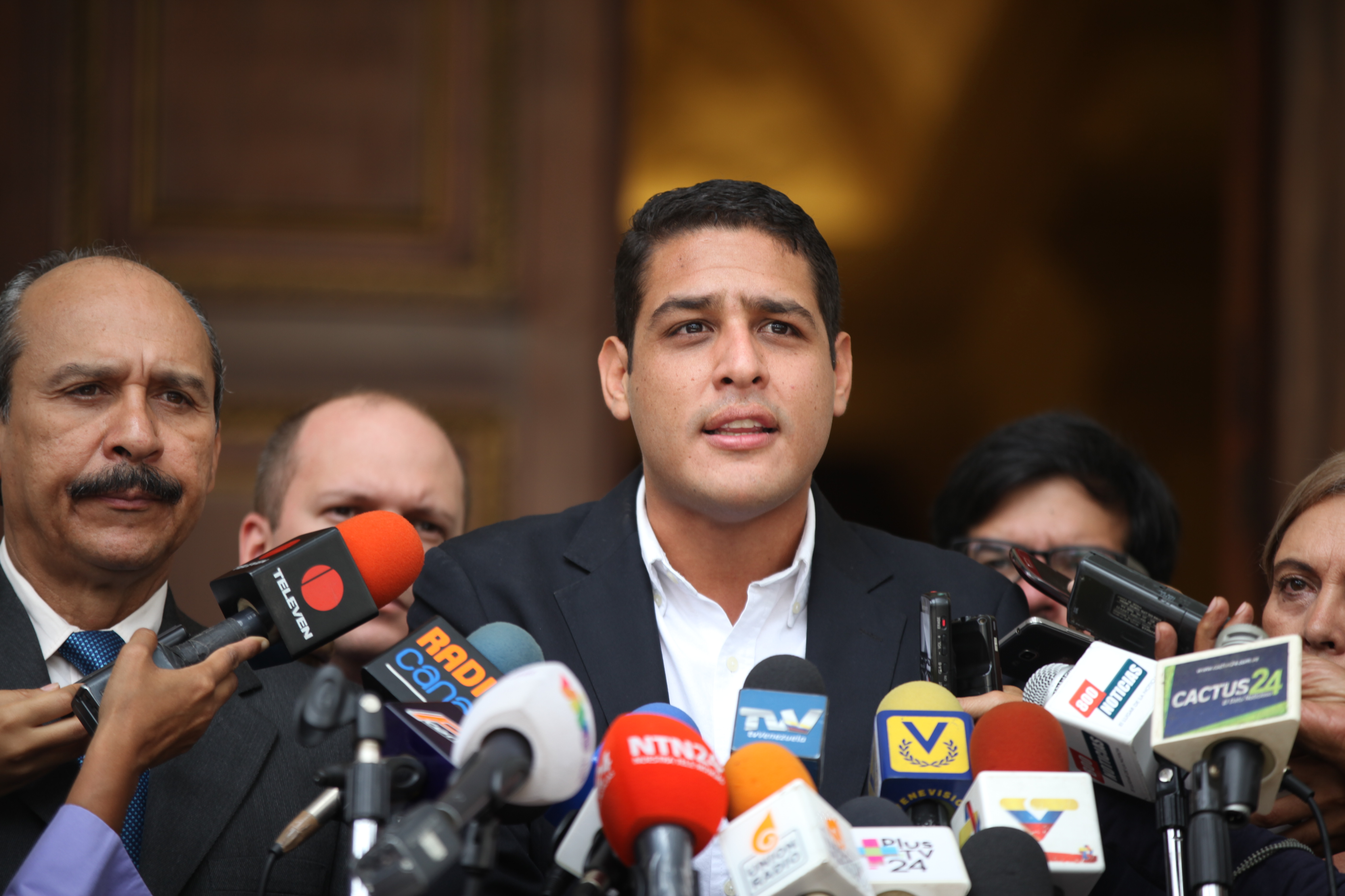 Unidad Vargas designa a Olivares coordinador situacional para recolección del 20%