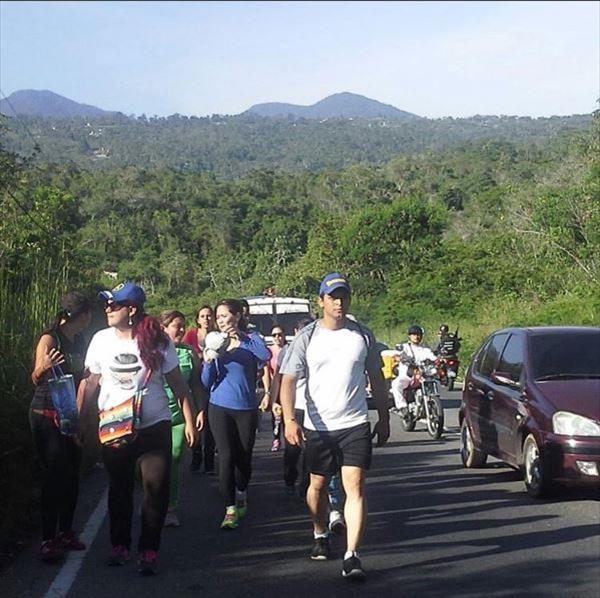 Fieles caminaron por beatificación de José Gregorio Hérnandez