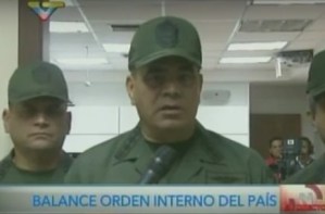 EN VIDEO: Padrino López cita la Constitución y reitera que las manifestaciones no pueden ser reprimidas con armas