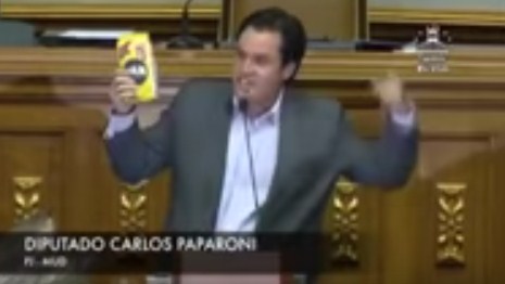 Este diputado le sacó una harina de maíz a la bancada oficialista en la AN para ejemplificar la crisis (Video)