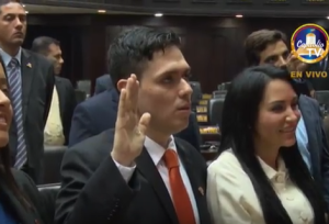 Rosmit Mantilla fue juramentado como diputado (video)