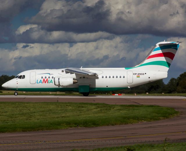 An Avro RJ85 operated by Lamia which crashed on approach to Medellin while carrying 81 passengers and crew including Brazilian football team Chapecoense is seen in a file picture taken in Norwich, Britain on September 25, 2015. Only 5 people are known to have survived the crash.  REUTERS/Matt Varley  NO ARCHIVES. NO SALES. FOR EDITORIAL USE ONLY. NOT FOR SALE FOR MARKETING OR ADVERTISING CAMPAIGNS.