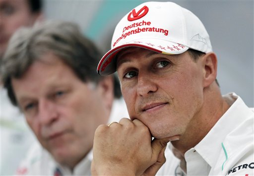 Salud de Schumacher seguirá en secreto, dice mánager