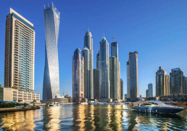 bahrein-qatar-y-dubai-crucero-para-conocer-oriente-medio