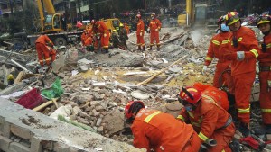 Nueve personas sepultadas en China tras derrumbe de cuatro edificios
