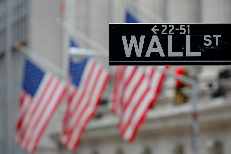 Wall Street cierra sin rumbo en un mercado dudoso