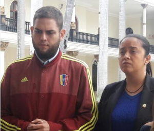 Diputados acusan a Vielma de montar “novelas” y ser el mayor estafador del Táchira