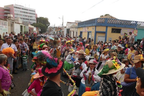 Comienza edición dorada del Carnaval de la Frontera en Táchira