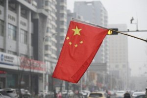China regula por ley el uso de su himno nacional: ni funerales ni anuncios