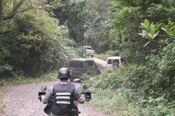 Autoridades fronterizas en alerta por circulación de panfletos con amenazas