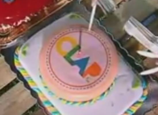 En VIDEO: Vean (y lean) cómo pusieron la “torta de los Clap”