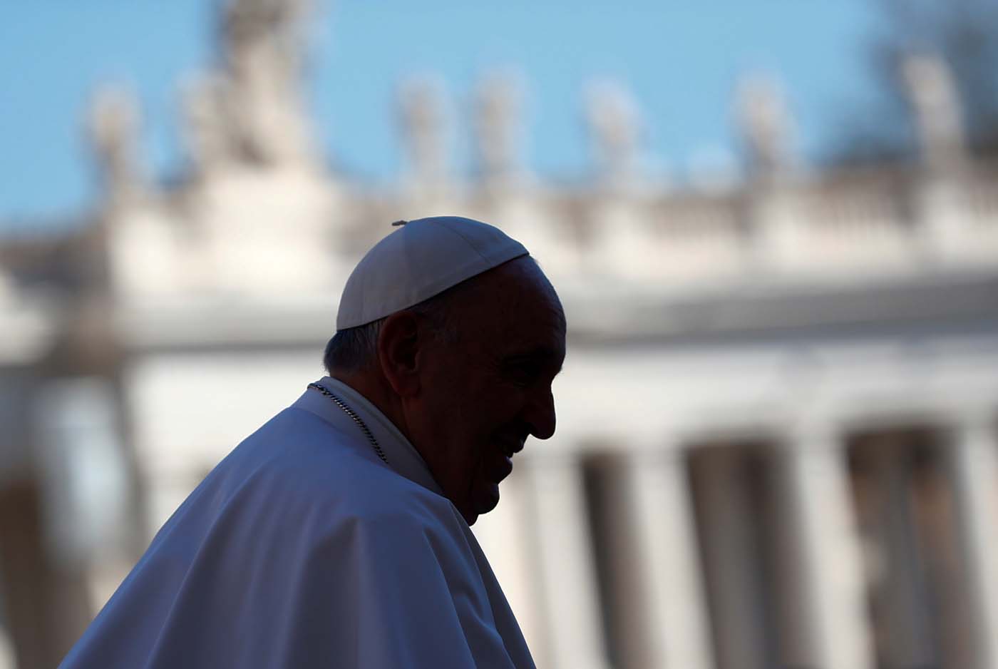 Quien cierra fábricas y elimina empleos comete un pecado gravísimo, dice el Papa