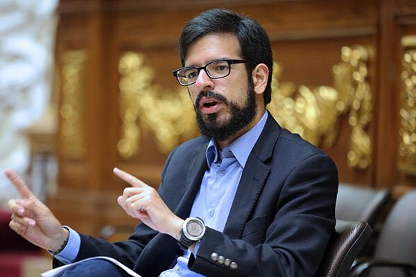 Pizarro al ministro Torrealba: En Venezuela no hay avances en materia laboral