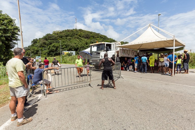 Sindicatos de la Guayana Francesa acuerdan iniciar una huelga general este lunes