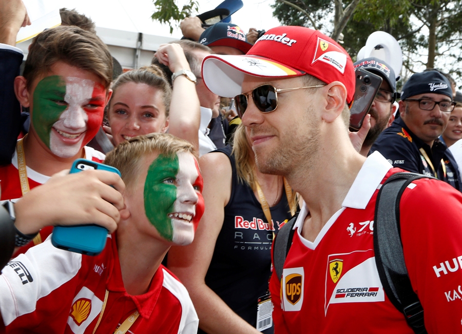Pilotos de la F1 arriban a Melbourne para el GP de Australia (FOTOS)