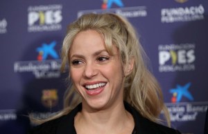 ¡Awww! Shakira presume de sus nuevos entrenadores personales… sus hijos Milan y Sasha (video)