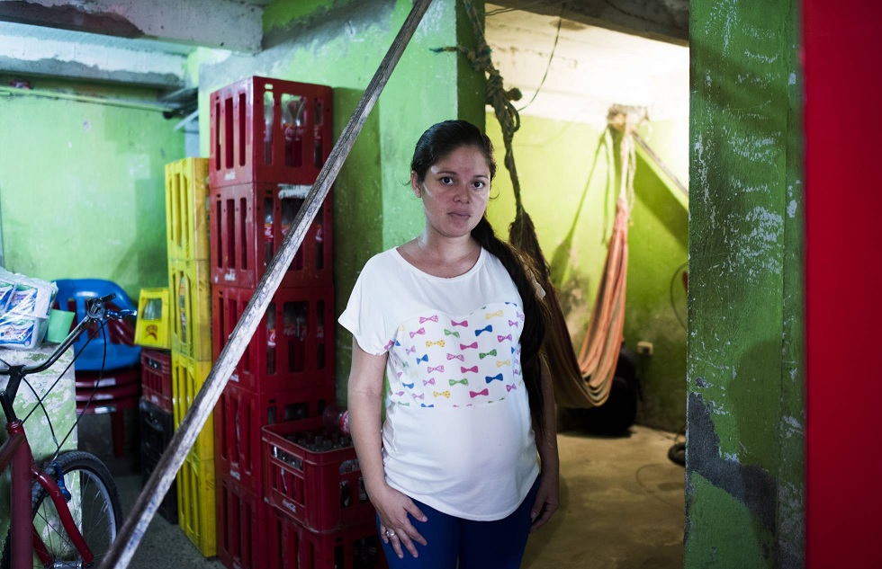 Embarazadas, pobres e inmigrantes: una travesía de Venezuela a Colombia