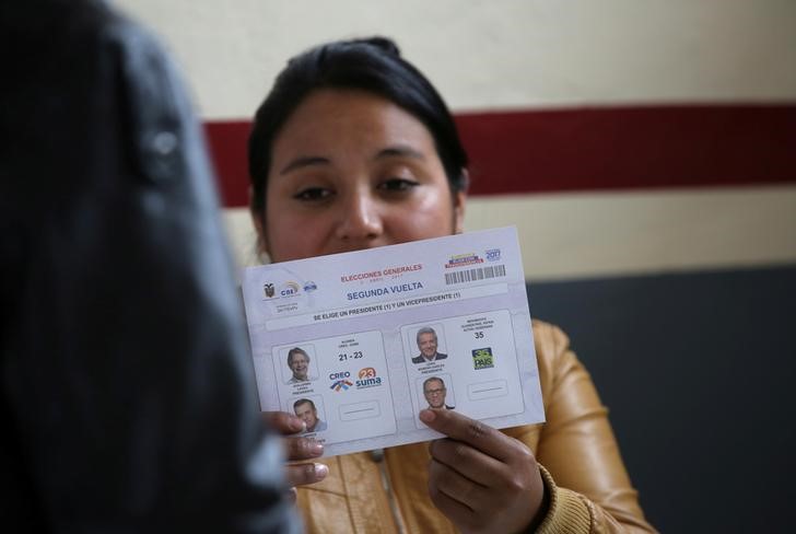 Oficialismo de Ecuador se sumará a pedido de recuento de votos para despejar dudas