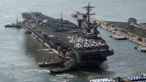 Así es el portaaviones de EE.UU. que encabeza la flota de ataque enviada a aguas norcoreanas