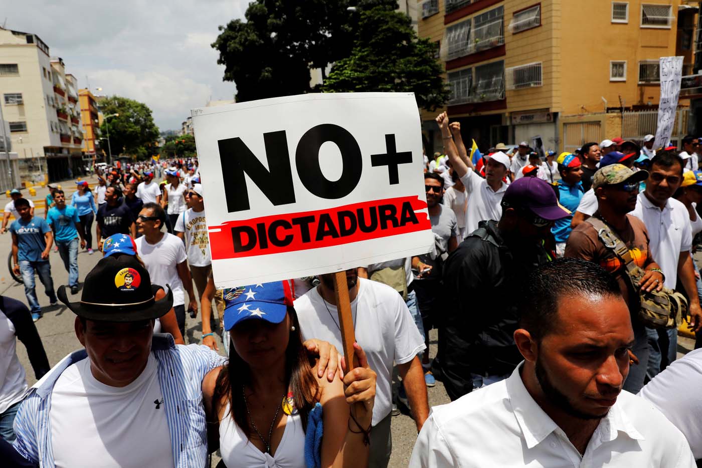 La Unidad convoca a la calle este #2May desde las 6:00 a.m y anuncia una “mega-marcha” para el miércoles