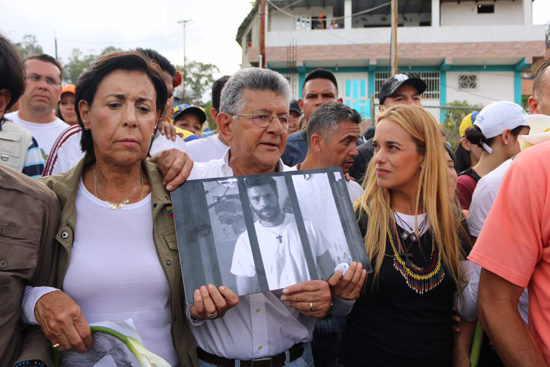 Ramos Allup: No abandonar a los presos políticos es deber de los demócratas de Venezuela