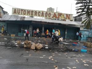 Reportan saqueos en Naguanagua #2May