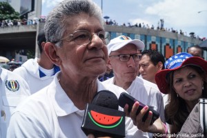 Ramos Allup desde plantón en Caracas: La voluntad de la gente es superior a cualquier método de represión (Video)