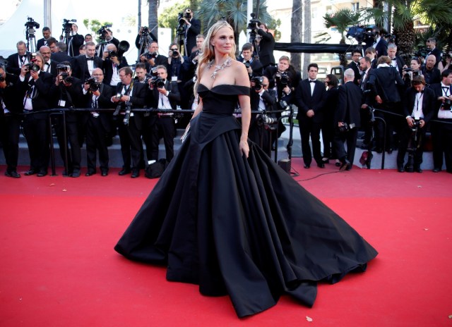 70th Cannes Film Festival - Screening of the film "Okja" in competition - Red Carpet Arrivals - Cannes, France. 19/05/2017. Model Molly Sims poses. REUTERS/Jean-Paul Pelissier