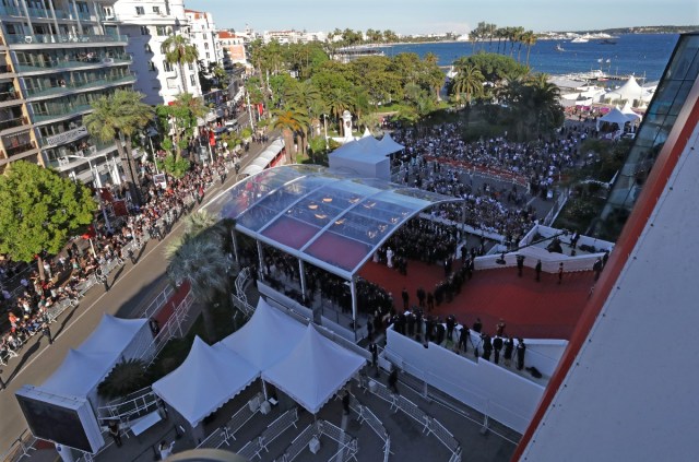 70th Cannes Film Festival - Screening of the film "Okja" in competition - Red Carpet Arrivals- Cannes, France. 19/05/2017. General view shows the red carpet upon the arrival of cast members of the film "Okja". REUTERS/Eric Gaillard