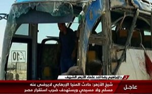 Mueren 28 personas por tiroteo contra autobús de cristianos coptos en Egipto