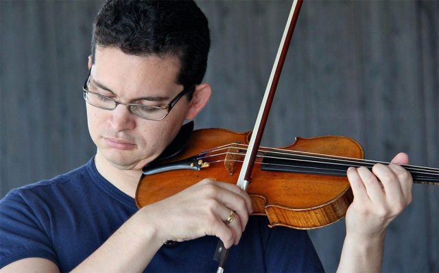 Violinista Simón Gollo
