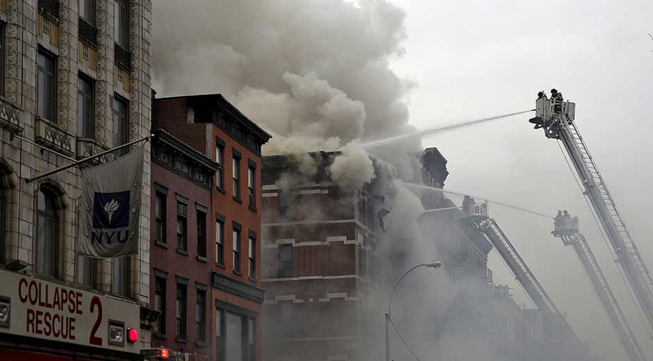 Al menos 15 heridos tras voraz incendio en edificio de Nueva York