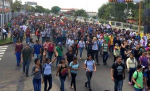 Estudiantes marchan en ciudad Bolívar en rechazo a la Constituyente #24May (Fotos)