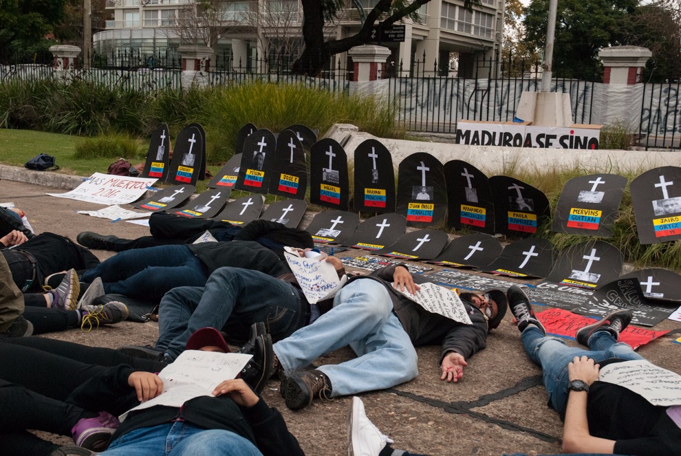 Venezolanos protestan por situación de su país ante la CIDH en Buenos Aires (FOTOS+VIDEO)