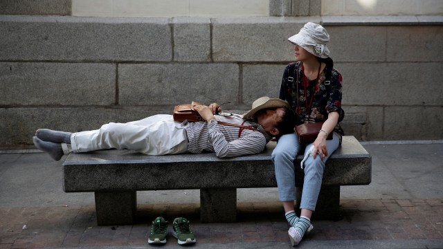 Varias provincias españolas siguen en alerta naranja por máximas que varían entre los 38 ºC y 41ºC.