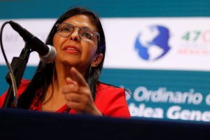 Asamblea de la OEA rechaza resoluciones de Delcy Eloína sobre Ayotzinapa y muro