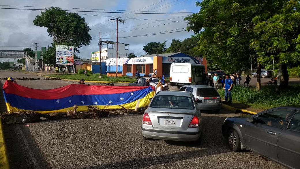 Luis Machado: Santaella se quitó la careta y secuestra jóvenes en Monagas